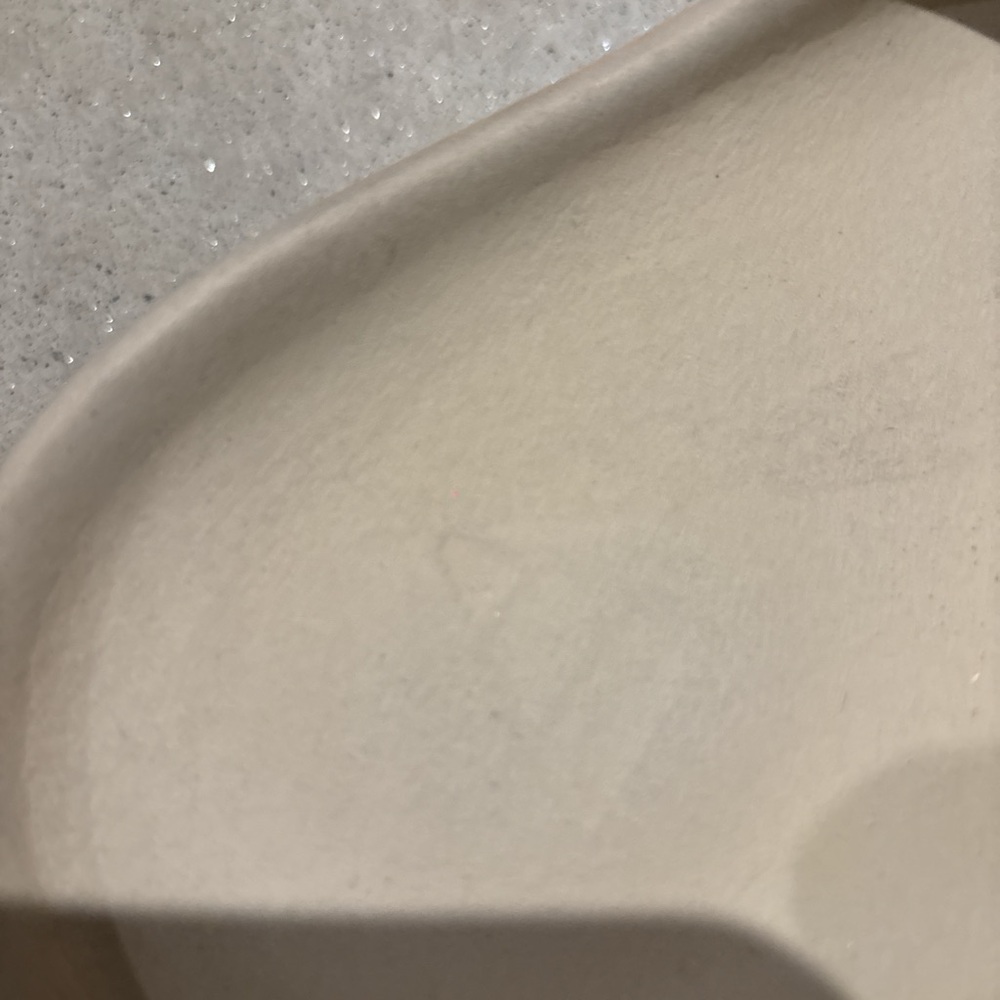 Yeezy Slides - image 3